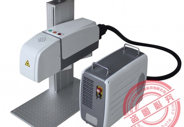 激光焊接机器人