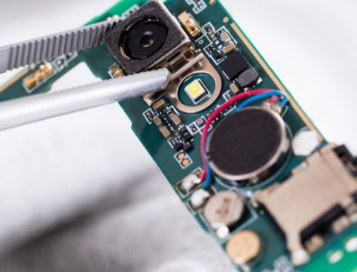 陶瓷基板切割机需要焊丝吗