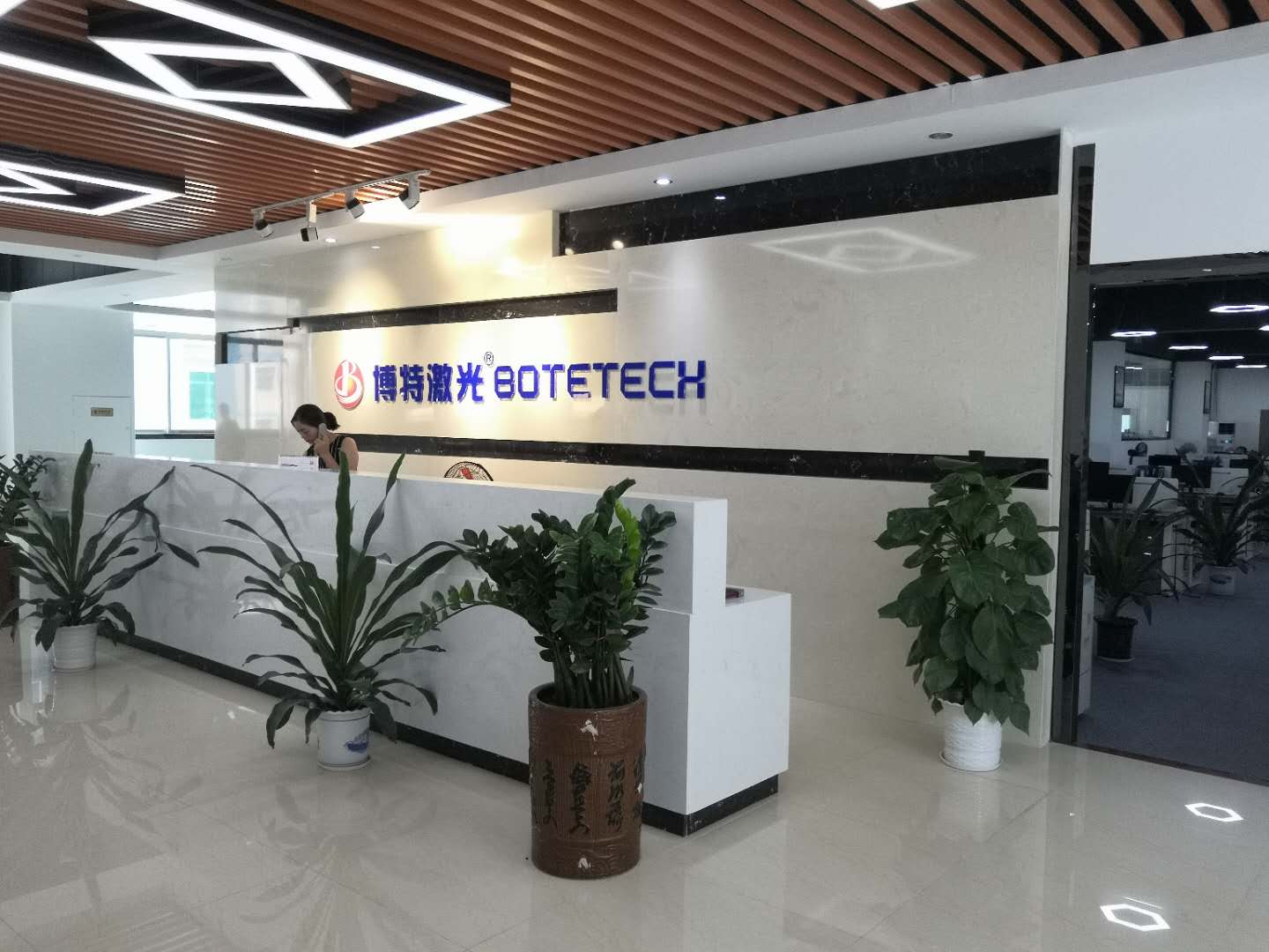 激光焊接机厂家 激光焊接机厂家