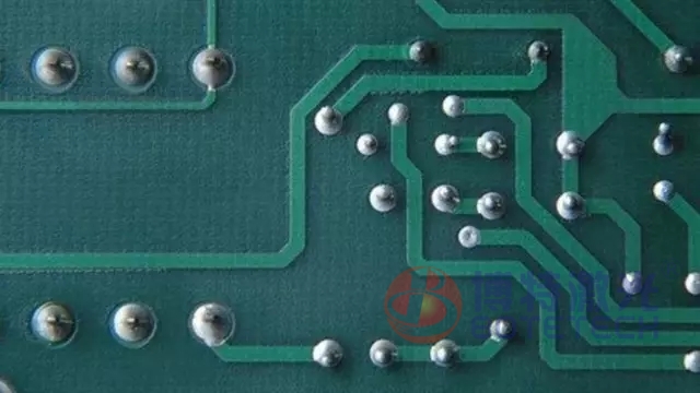博特激光锡焊机对比电烙铁锡焊运作流程